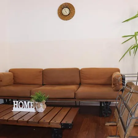 2201 * Gerasdorf bei Wien