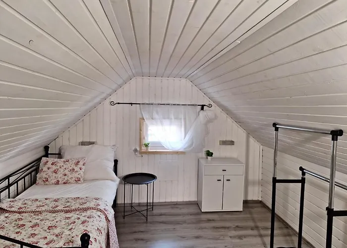 2201 בית נופש *